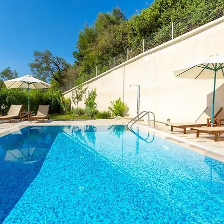 Astaria Villa *